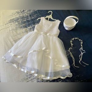Beautiful flower girl outfit